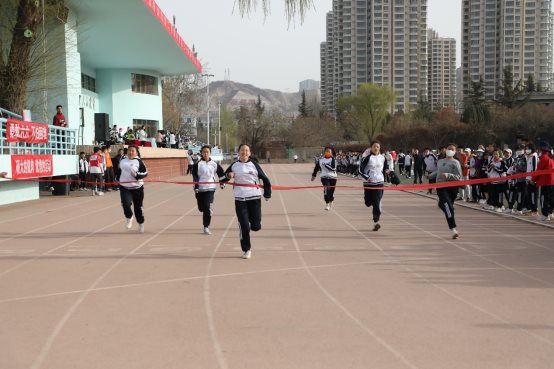 D:/单位照片/22-23-2/34届运动会2/505A5497.JPG
