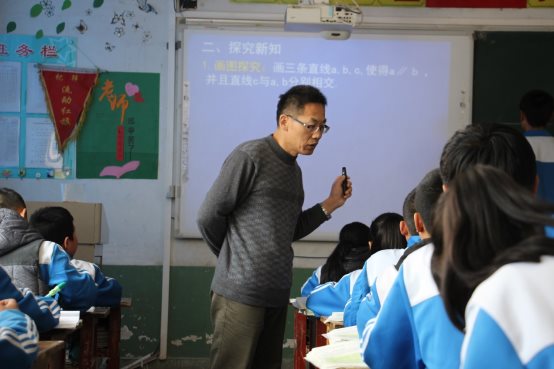 D:/照片/2018年礼县宽川中学支教、雷坝中学扶贫（3.12-3.13）/活动照片/IMG_6820.JPG